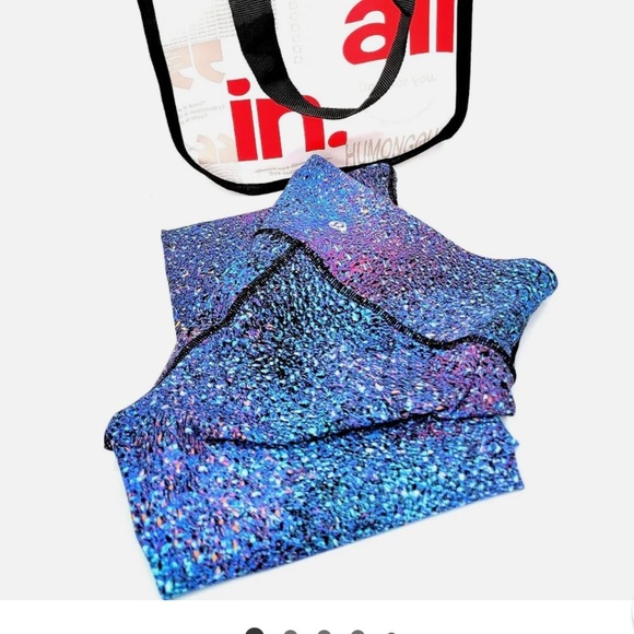 Lululemon wunderunder leggings size 0 galaxy splatter print, gently used - Picture 4 of 5